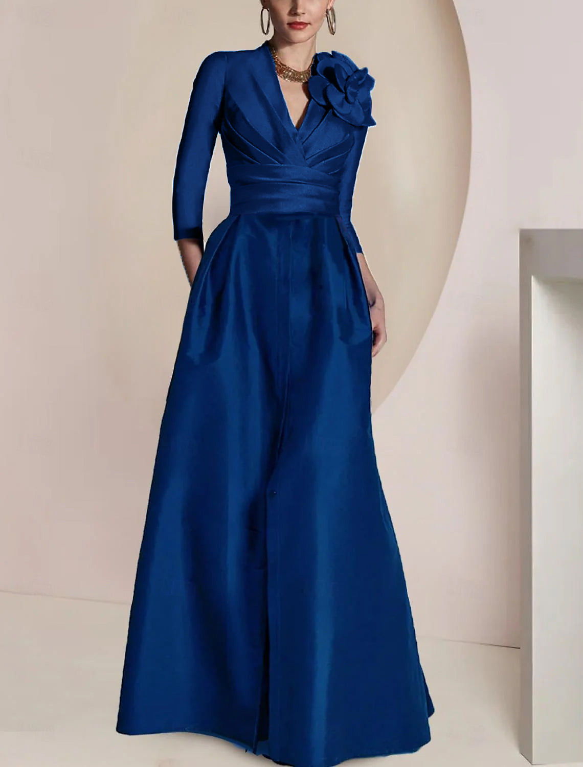 A-Line/Princess V-Neck 3/4 Sleeves Mother of the Bride Dresses with Appliques