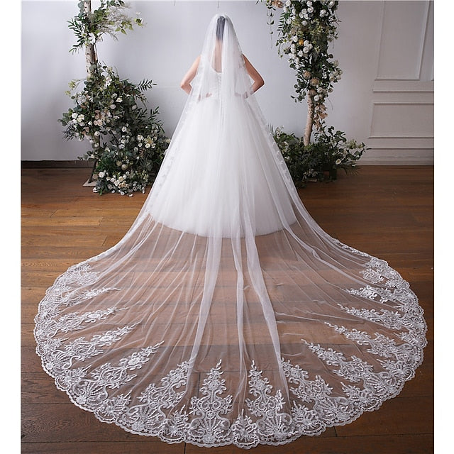 One-tier Lace Applique Edge Cathedral Bridal Veil Lace Applique Edge Wedding Veil One Layer Cathedral Length  main image 2