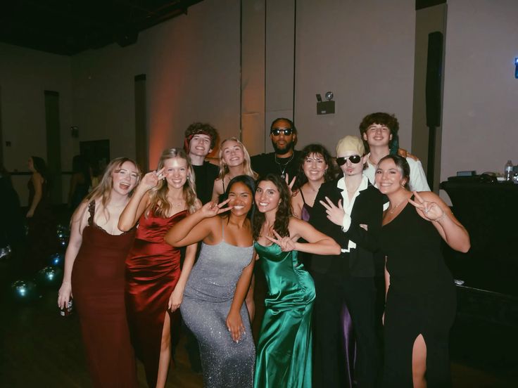 formal graduation dress