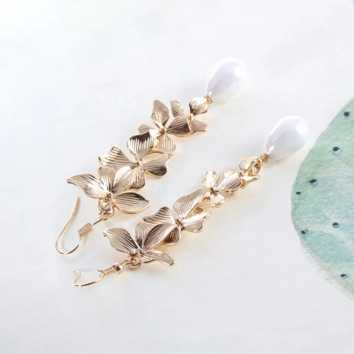 Elegant Pearl Dangle Earrings