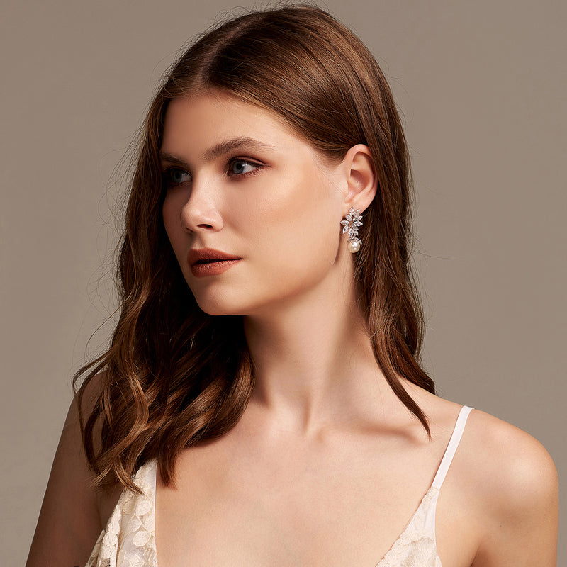 Elegant Pearl/Rhinestone Drop Earrings