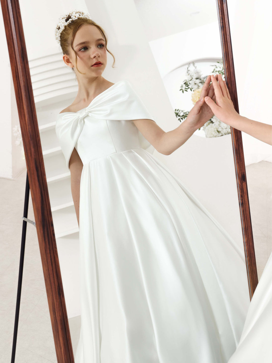 Empire Satin Short Sleeves Off-the-shoulder Floor-Length  Flower Girl Dresses