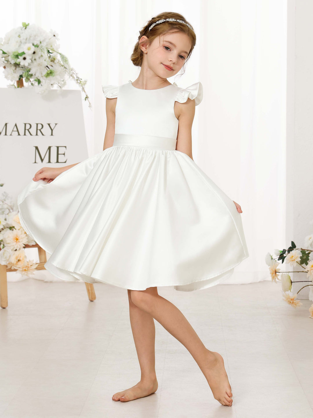 A-Line/Princess Satin Short Sleeves Scoop Neck Mini Flower Girl Dresses