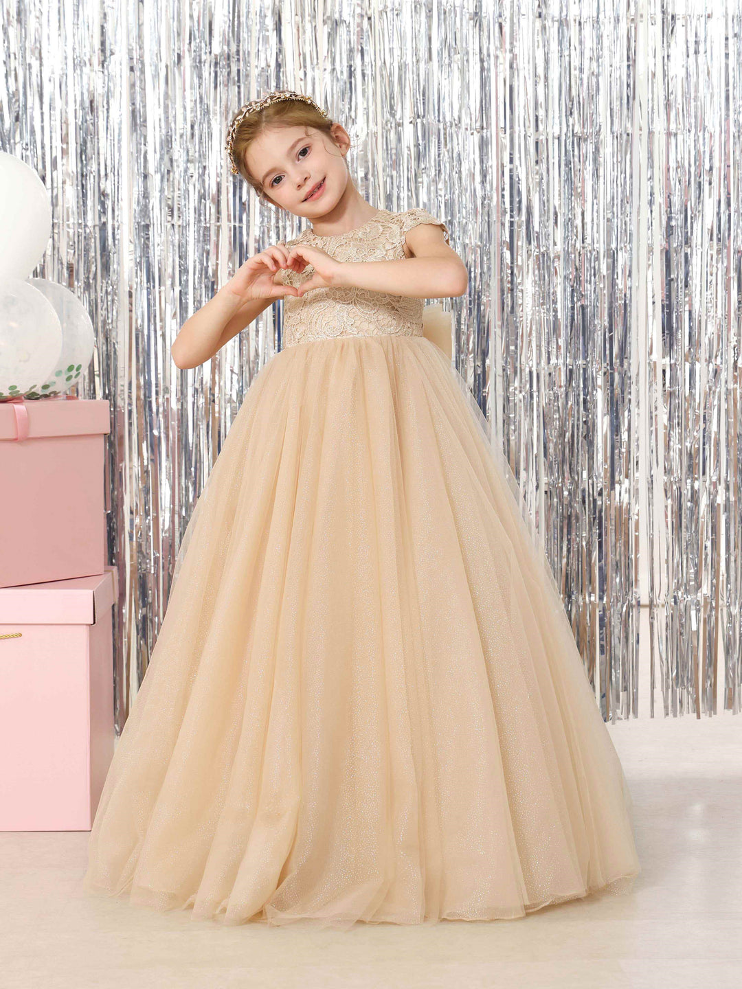 Ball-Gown Tulle  Short Sleeves Scoop Neck Floor-Length Flower Girl Dresses