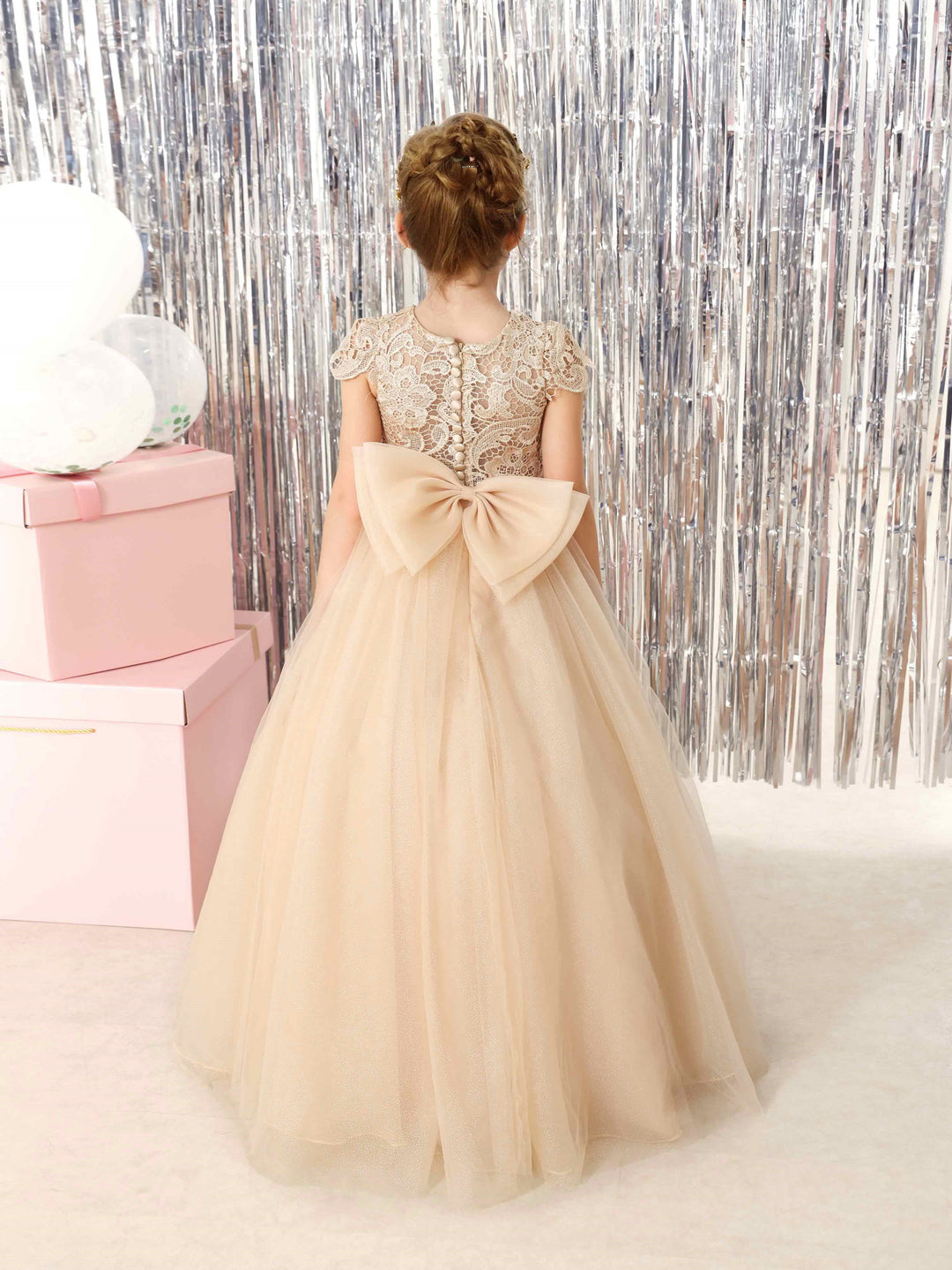 Ball-Gown Tulle  Short Sleeves Scoop Neck Floor-Length Flower Girl Dresses