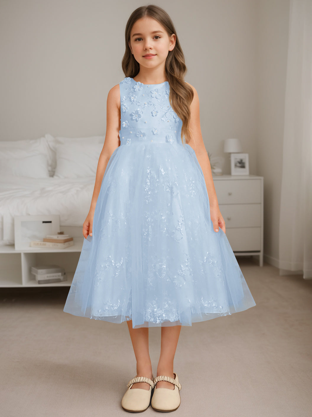 A-Line/Princess Scoop Neck Sleeveless Tea-Length Flower Girl Dress with Beading