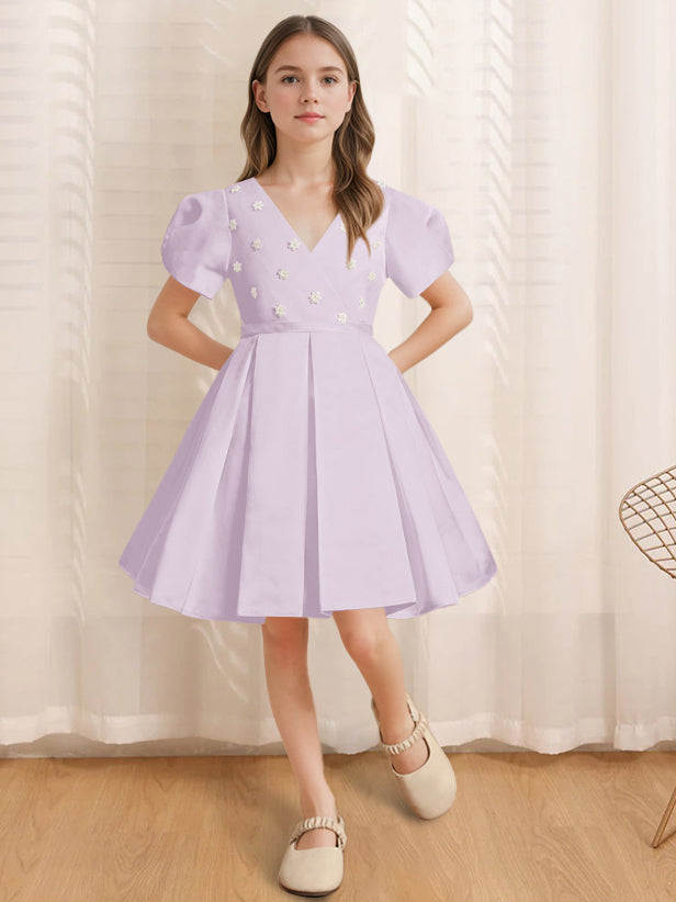 A-Line/Princess V-Neck Short Sleeves Knee-Length Flower Girl Dress with Appliques Dusty Lavender