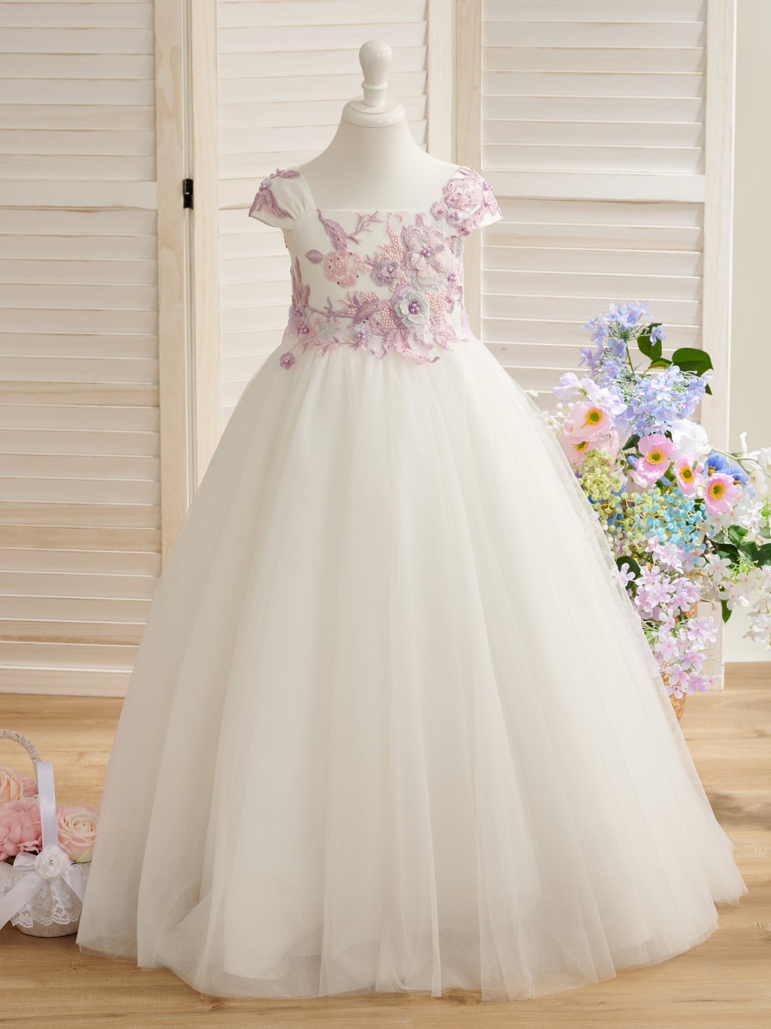 Ball-Gown/Princess Lace Tulle Floor-length Flower Girl Dress