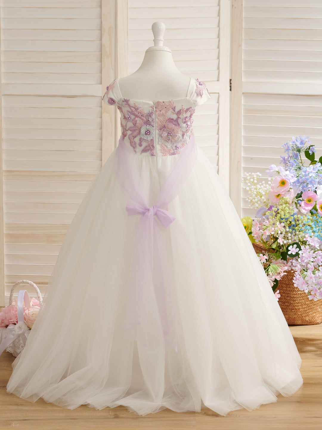 Ball-Gown/Princess Lace Tulle Floor-length Flower Girl Dress