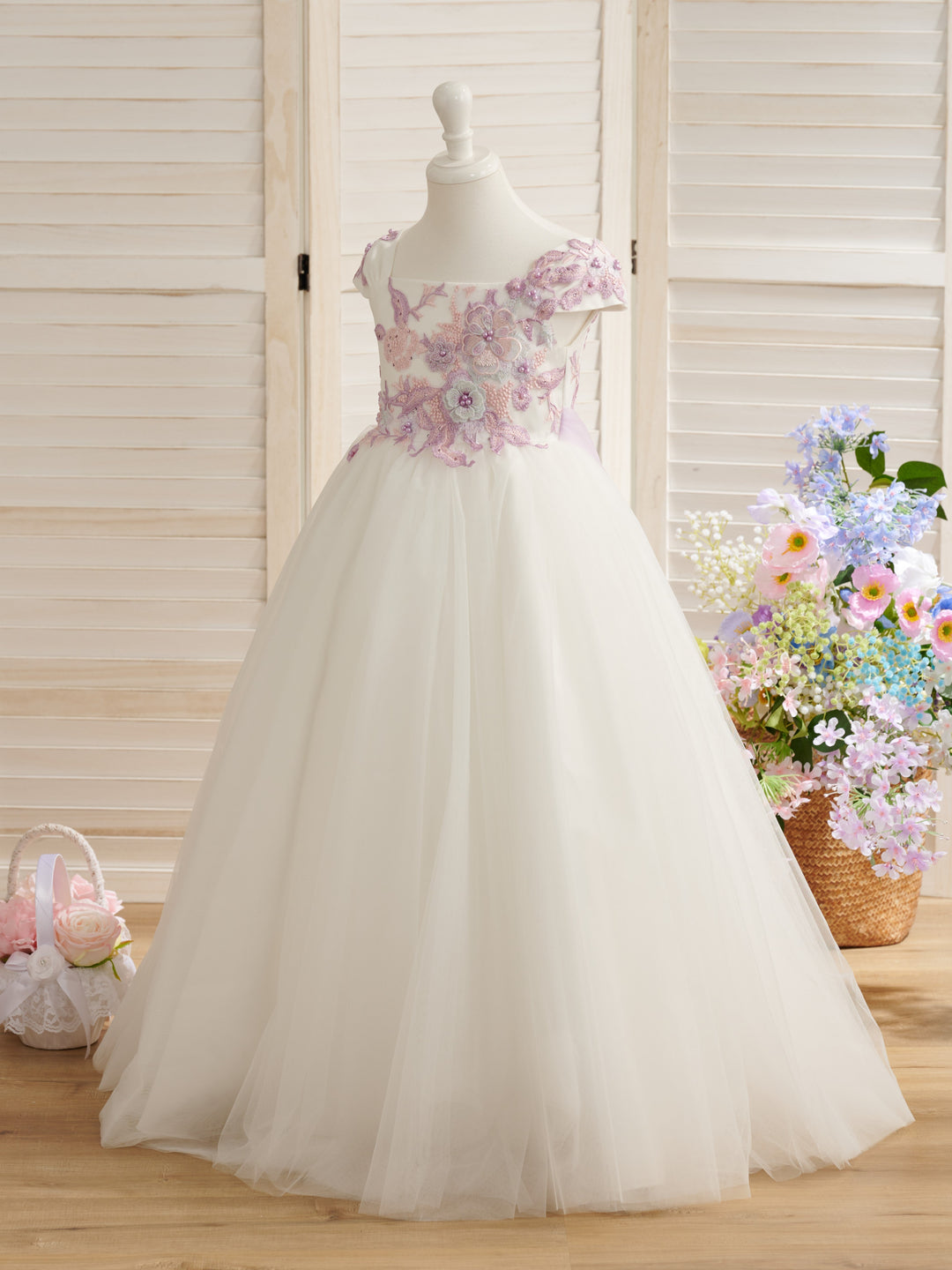 Ball-Gown/Princess Lace Tulle Floor-length Flower Girl Dress