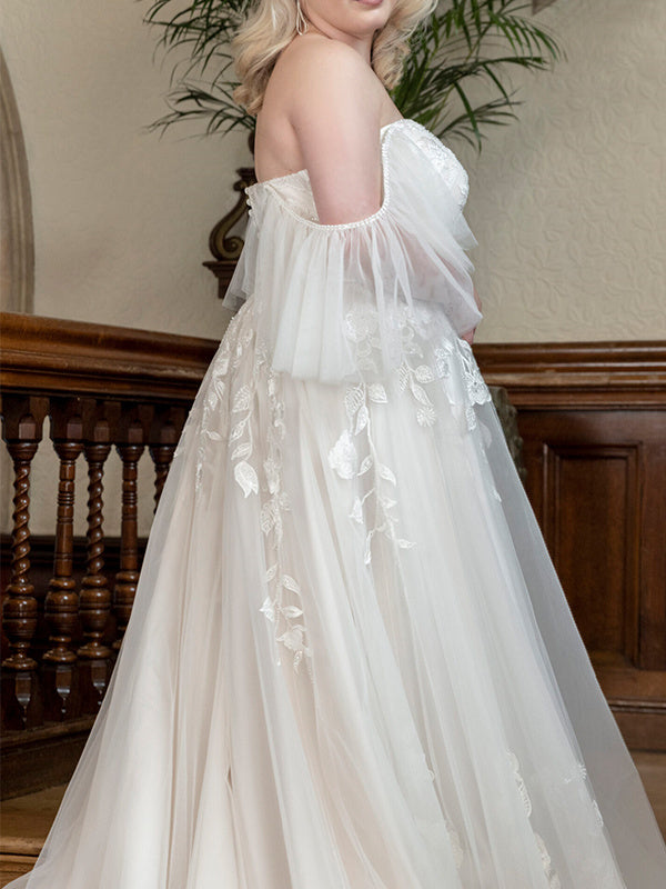 A-Line/Princess Off-the-shoulder Sweep Train Sleeveless Tulle Wedding Dresses With Appliques Lace