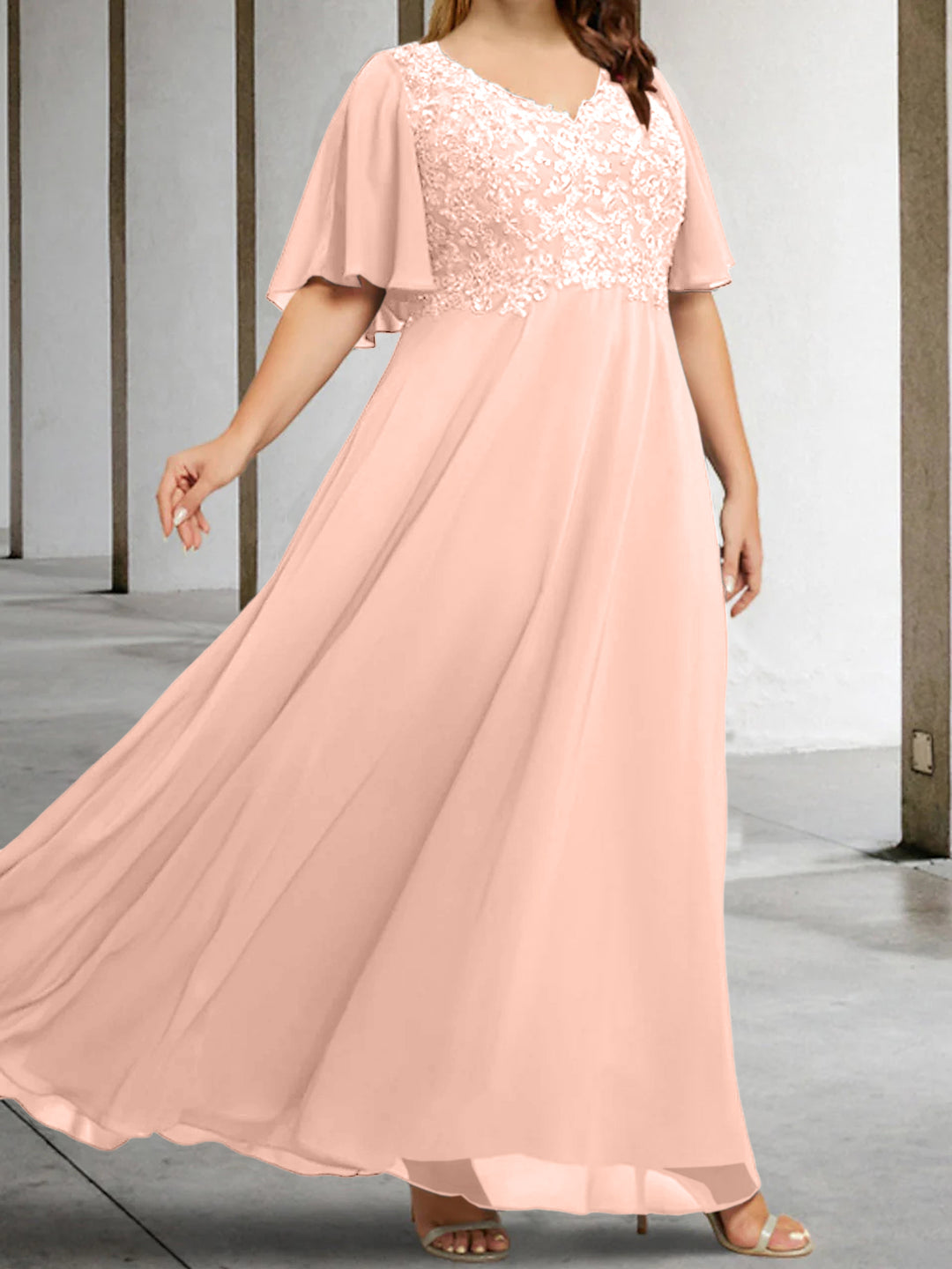 A-Line/Princess V-Neck Half Sleeves Floor-Length Mother of the Bride Dresses with Applique