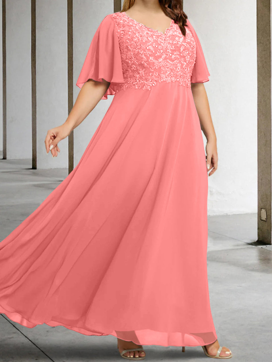 A-Line/Princess V-Neck Half Sleeves Floor-Length Mother of the Bride Dresses with Applique