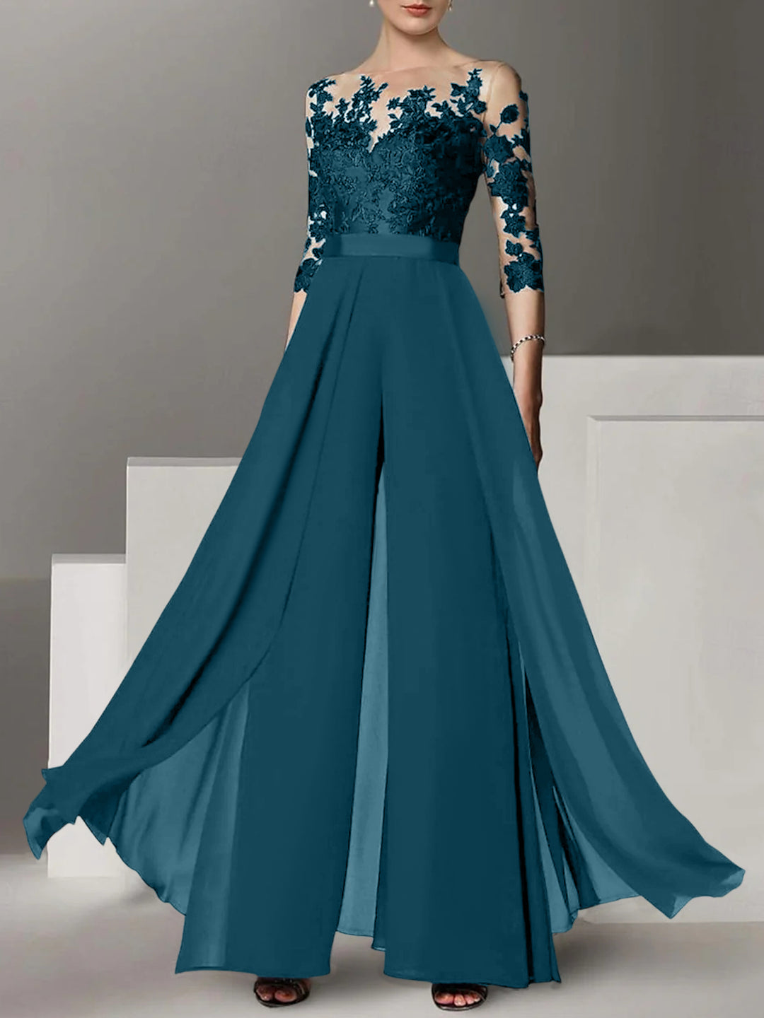 A-Line/Princess Jewel Neck 3/4 Length Sleeves Floor-Length Mother of the Bride Jumpsuits with Applique