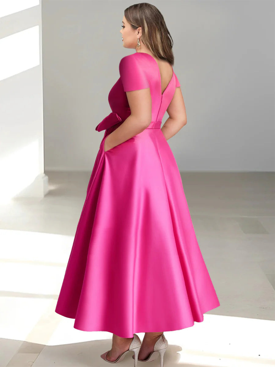 A-Line/Princess V-Neck Plus Size Mother of the Bride Dresses with Pockets & Ruffles