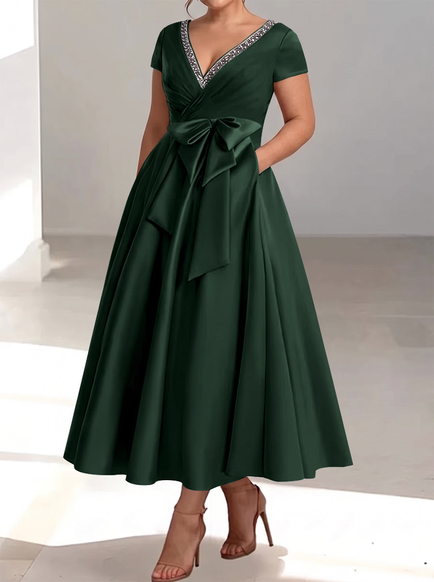 A-Line/Princess V-Neck Plus Size Mother of the Bride Dresses with Pockets & Ruffles