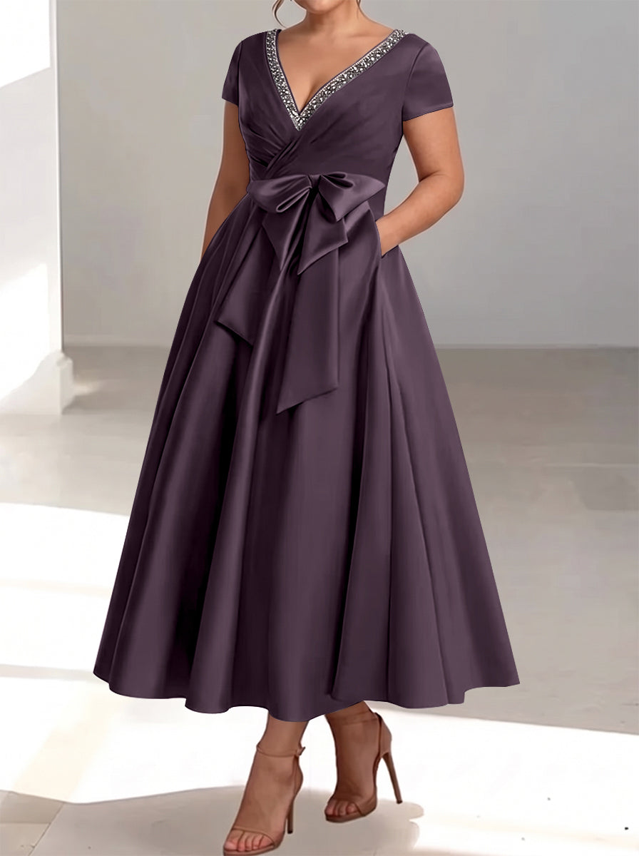 A-Line/Princess V-Neck Plus Size Mother of the Bride Dresses with Pockets & Ruffles
