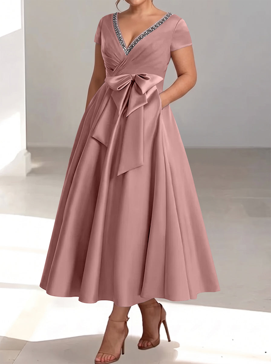 A-Line/Princess V-Neck Plus Size Mother of the Bride Dresses with Pockets & Ruffles