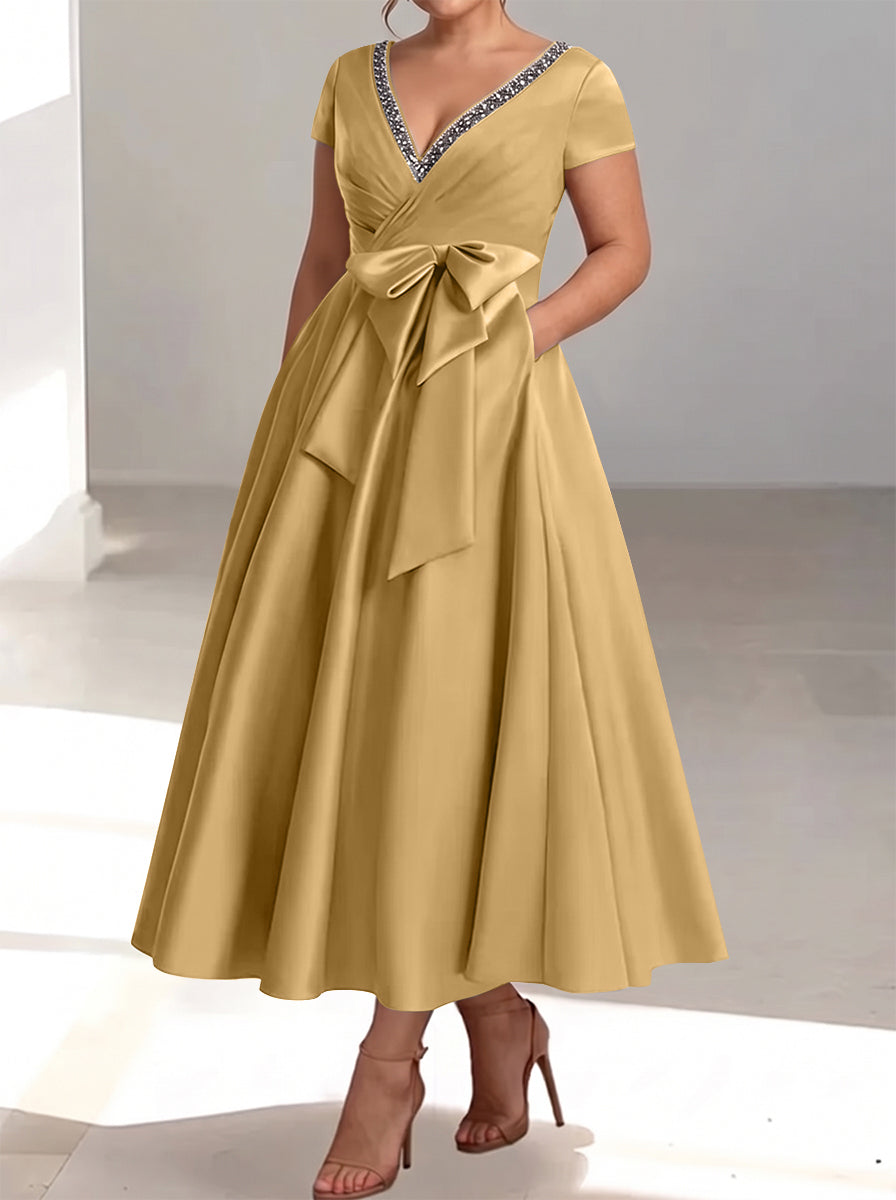 A-Line/Princess V-Neck Plus Size Mother of the Bride Dresses with Pockets & Ruffles