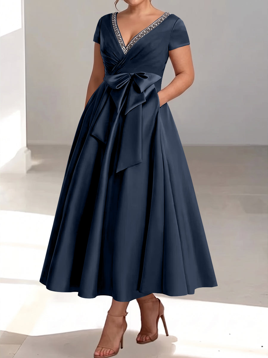 A-Line/Princess V-Neck Plus Size Mother of the Bride Dresses with Pockets & Ruffles