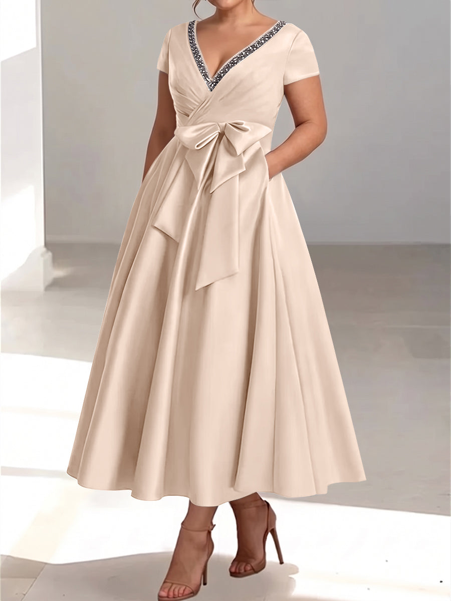 A-Line/Princess V-Neck Plus Size Mother of the Bride Dresses with Pockets & Ruffles