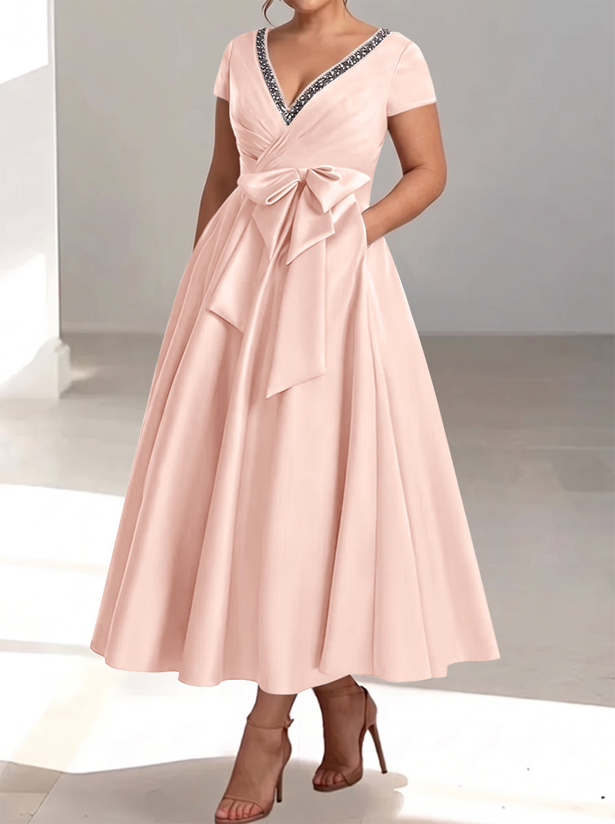 A-Line/Princess V-Neck Plus Size Mother of the Bride Dresses with Pockets & Ruffles