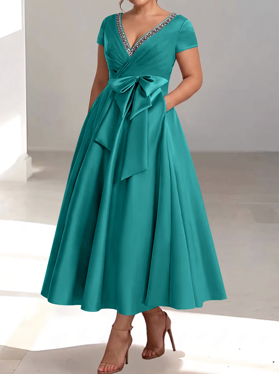 A-Line/Princess V-Neck Plus Size Mother of the Bride Dresses with Pockets & Ruffles