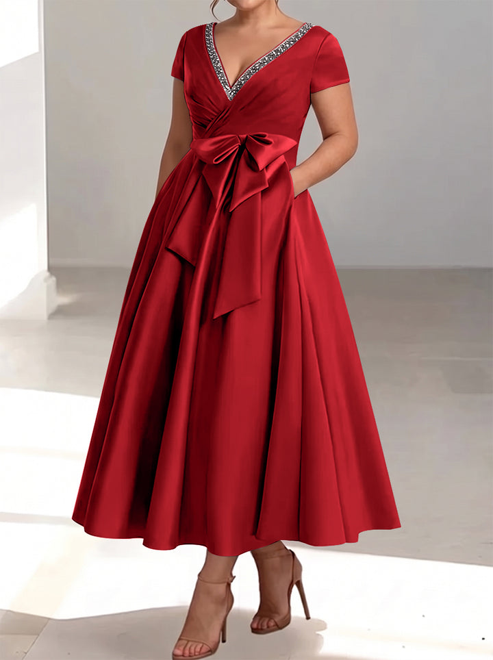 A-Line/Princess V-Neck Plus Size Mother of the Bride Dresses with Pockets & Ruffles