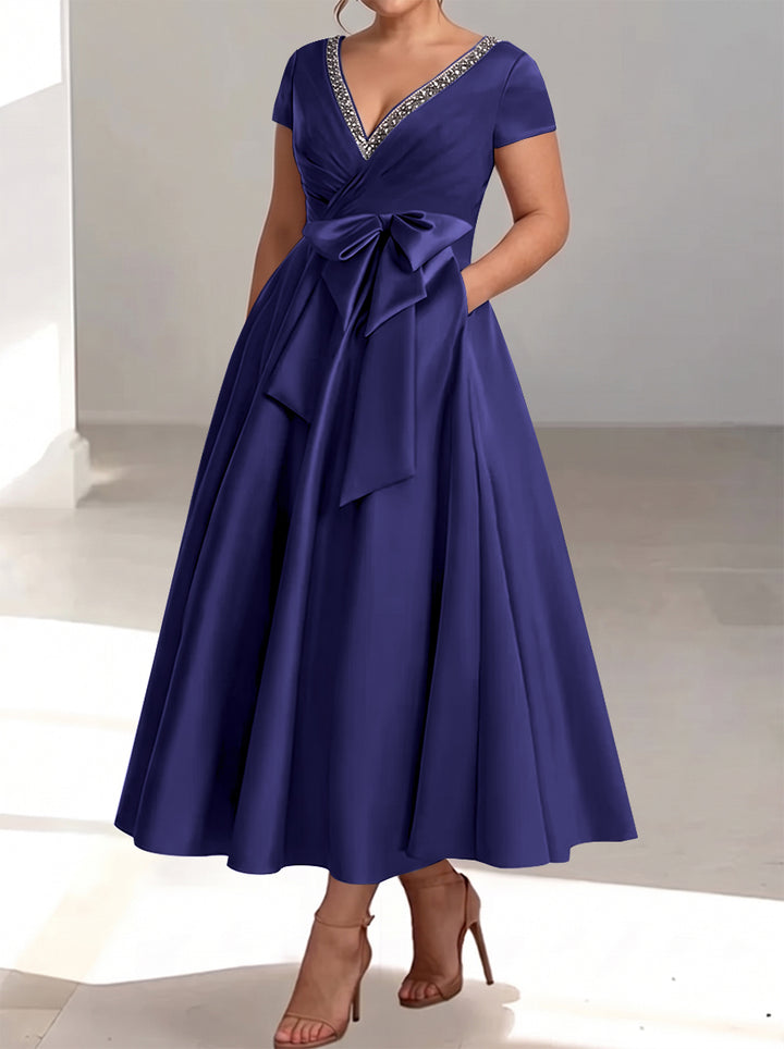 A-Line/Princess V-Neck Plus Size Mother of the Bride Dresses with Pockets & Ruffles