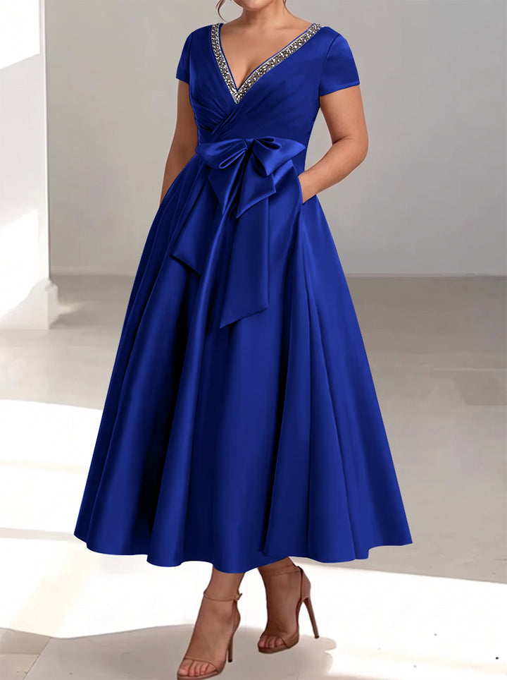 A-Line/Princess V-Neck Plus Size Mother of the Bride Dresses with Pockets & Ruffles