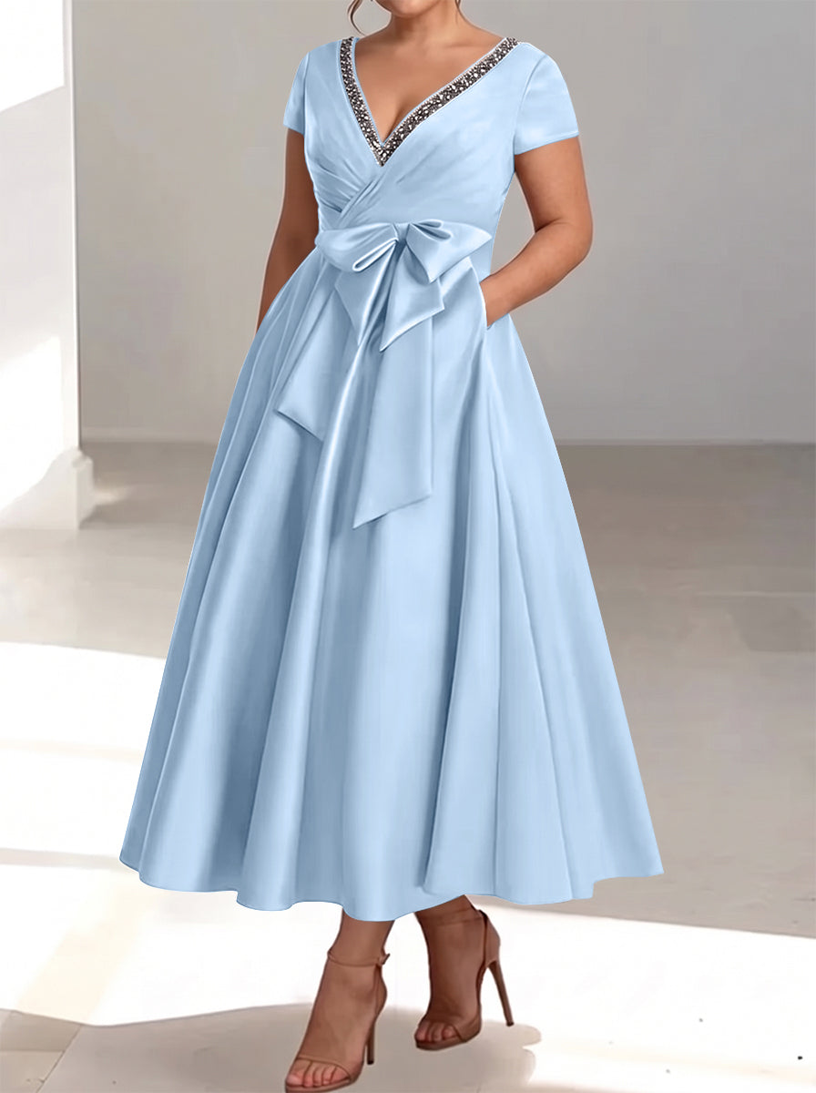 A-Line/Princess V-Neck Plus Size Mother of the Bride Dresses with Pockets & Ruffles