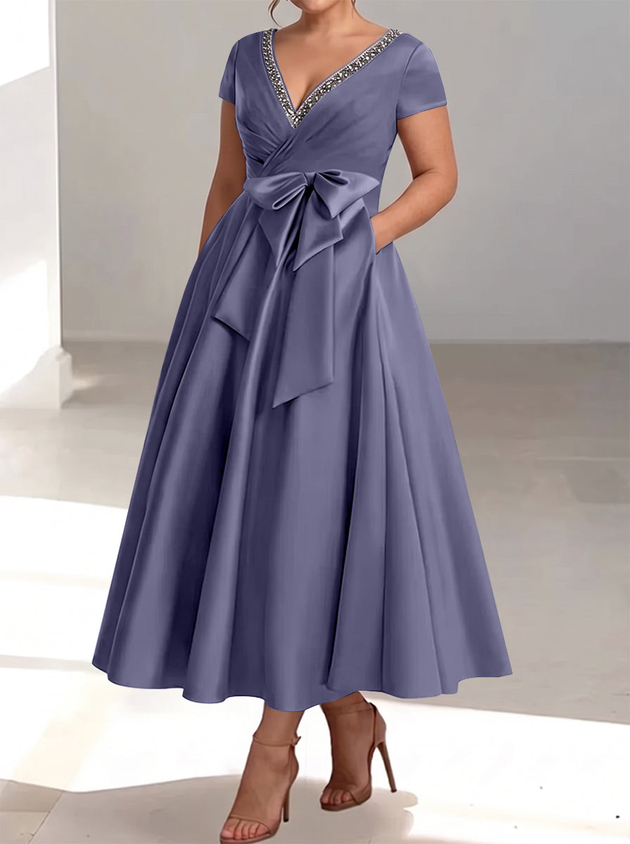 A-Line/Princess V-Neck Plus Size Mother of the Bride Dresses with Pockets & Ruffles