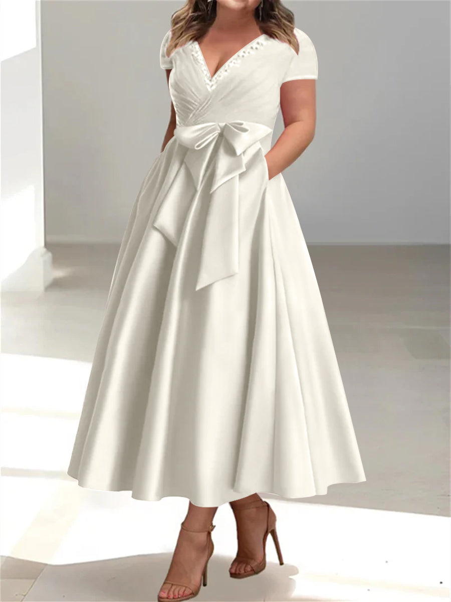 A-Line/Princess V-Neck Plus Size Mother of the Bride Dresses with Pockets & Ruffles