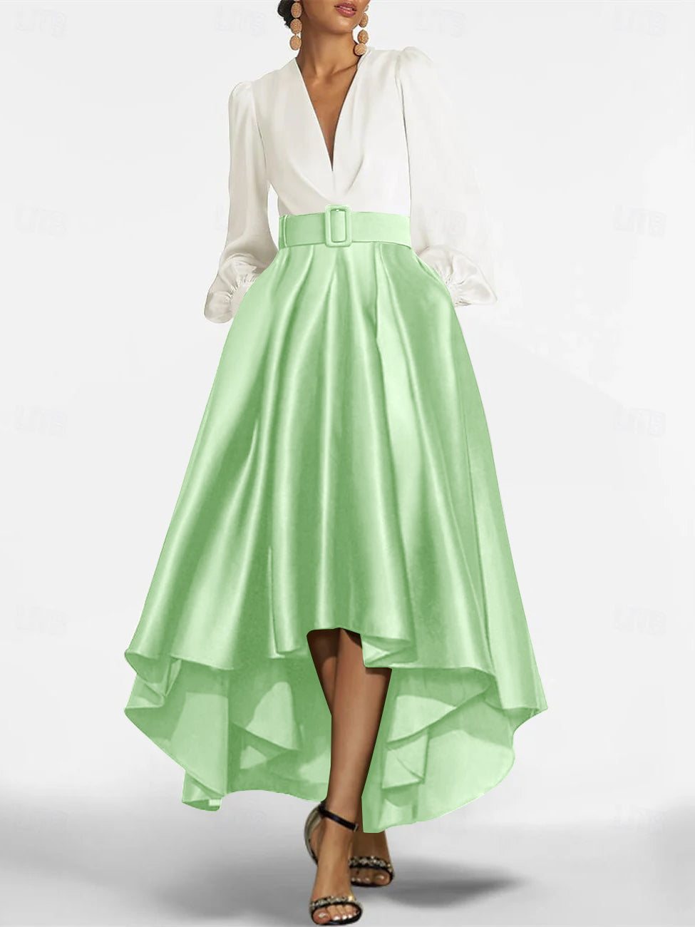 A-Line/Princess V-Neck Asymmetrical Mother Of The Bride Dresses With Belt