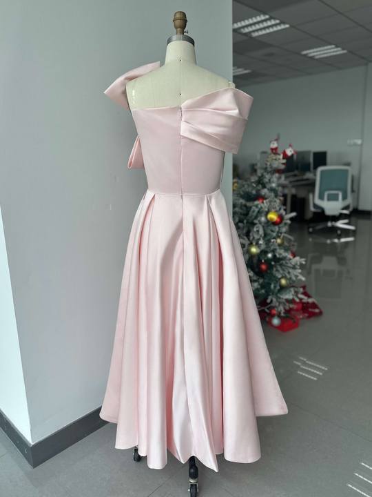 A-Line/Princess Off-the-Shoulder Sleeveless Ankle-Length Mother of the Bride Dresses with Bow(s)