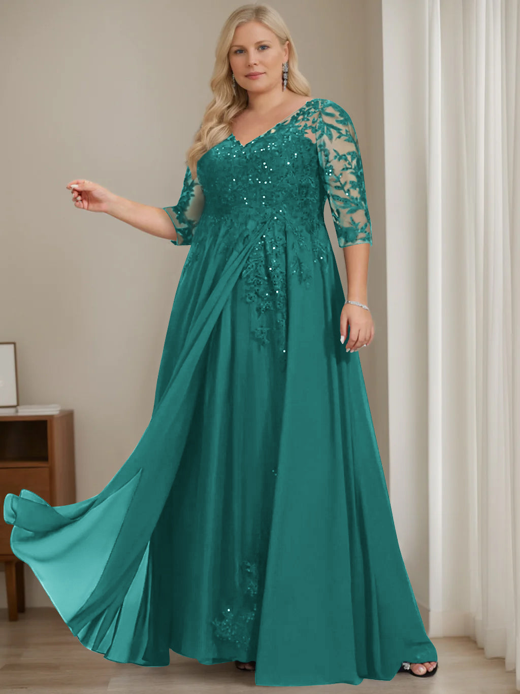 A-Line/Princess V-Neck Half Sleeves Floor-Length Plus Size Mother of the Bride Dresses with Sequins Emerald Green A-Line/Princess V-Neck Half Sleeves Floor-Length Plus Size Mother of the Bride Dresses with Sequins Emerald Green