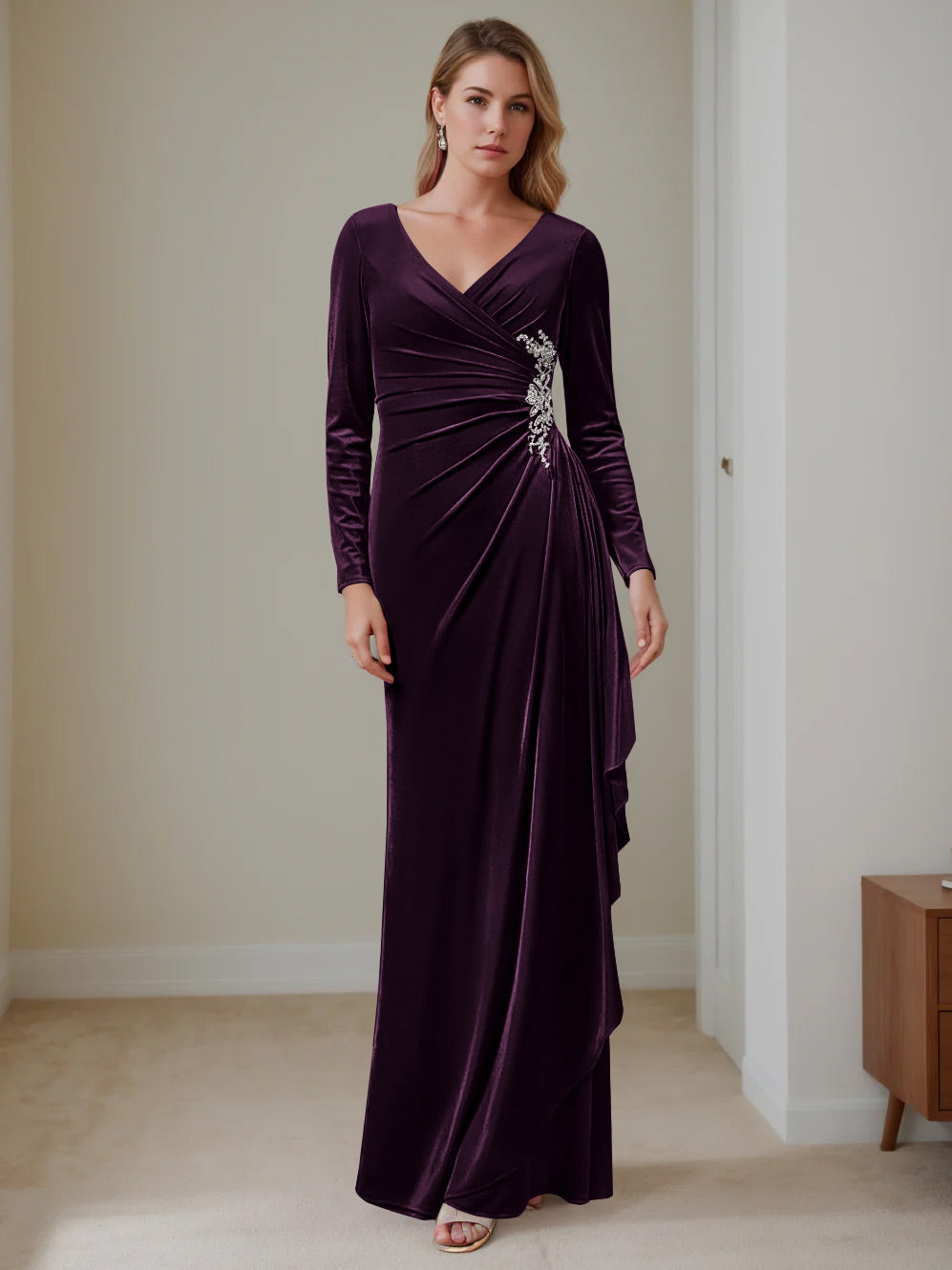 A-Line/Princess V-Neck Long Sleeves Floor-Length Velvet Mother of the Bride Dresses with Ruffles Grape A-Line/Princess V-Neck Long Sleeves Floor-Length Velvet Mother of the Bride Dresses with Ruffles Grape