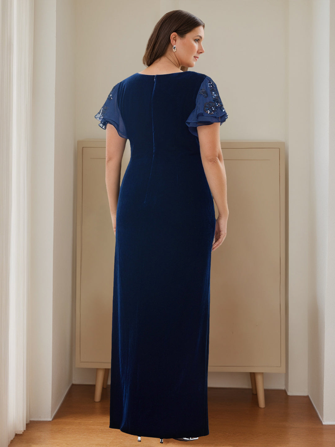 Sheath/Column V-Neck Short Sleeves Floor-Length Velvet Mother of the Bride Dresses with Ruffles & Appliques