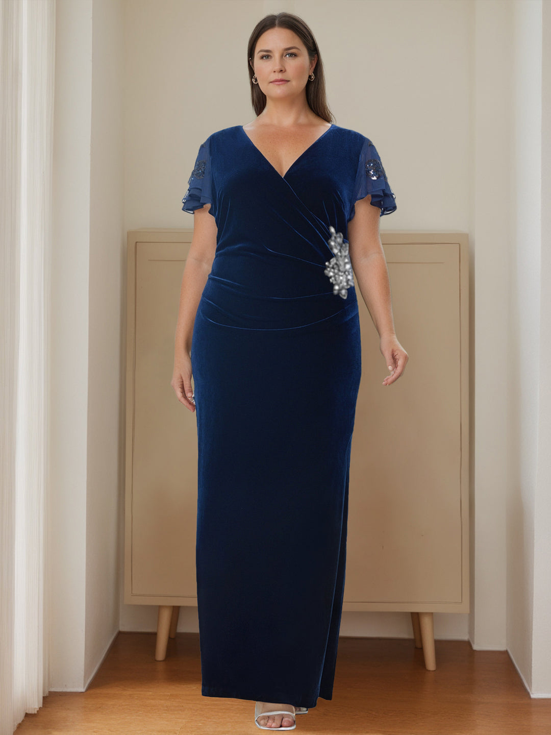 Sheath/Column V-Neck Short Sleeves Floor-Length Velvet Mother of the Bride Dresses with Ruffles & Appliques