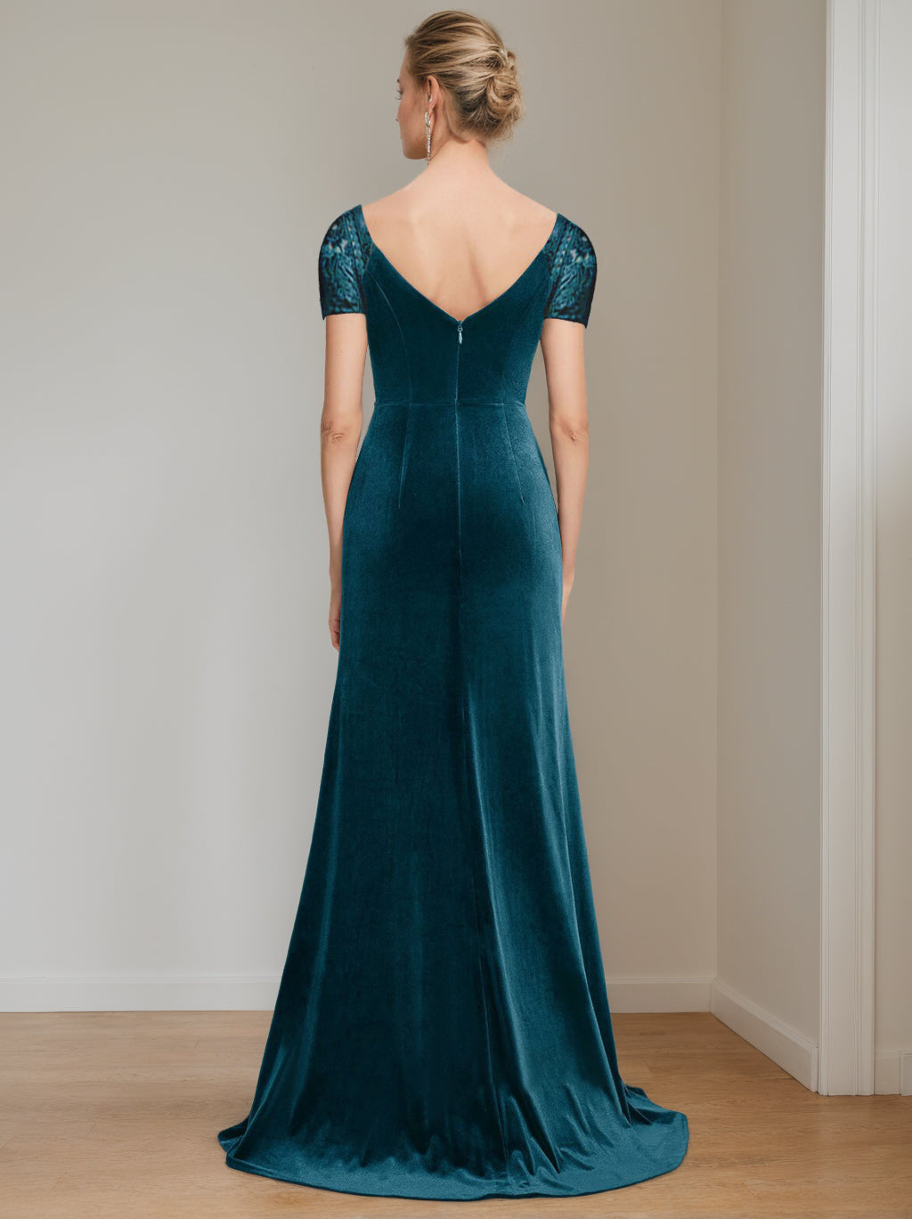 Trumpet/Mermaid V-Neck Short Sleeves Floor-Length Velvet Mother of the Bride Dresses with Ruffles & Appliques