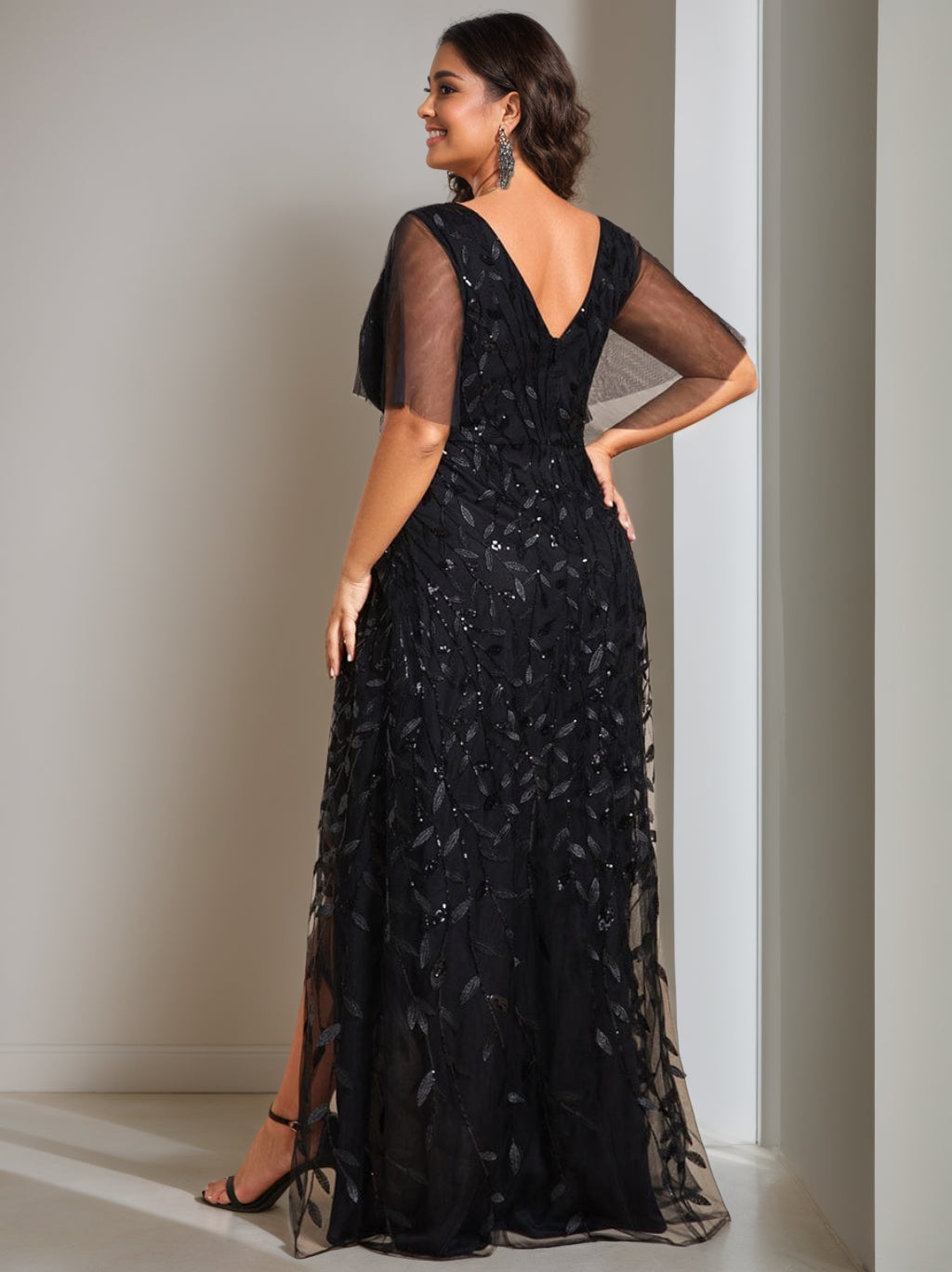 A-Line/Princess V-Neck Short Sleeves Asymmetrical Mother Of The Bride Dresses with Sequins