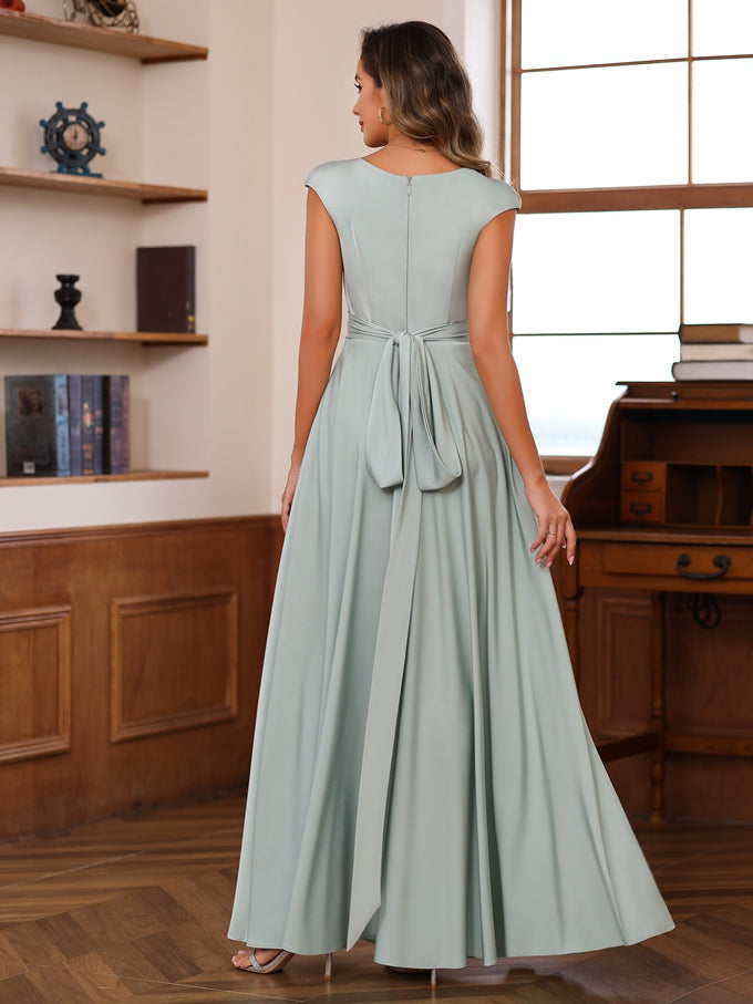 A-Line/Princess Scoop Neck Short Sleeves Floor-Length Mother of the Bride Dresses with Ruffles