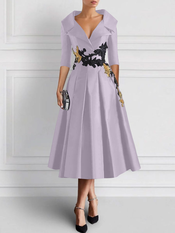 A-Line/Princess V-Neck Tea-Length Elegant Mother of the Bride Dresses with Appliques