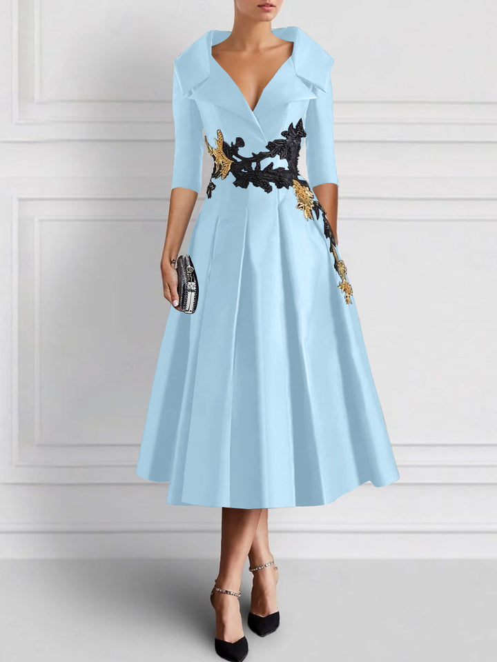 A-Line/Princess V-Neck Tea-Length Elegant Mother of the Bride Dresses with Appliques