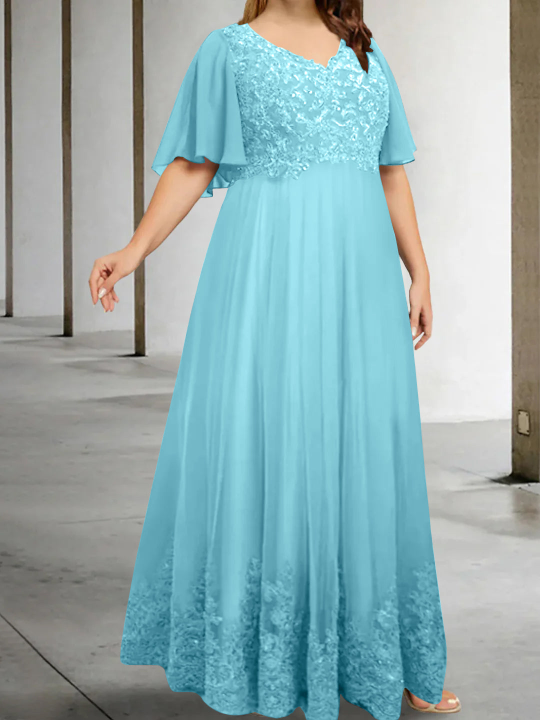 A-Line/Princess V-Neck Half Sleeves Floor-Length Plus Size Mother of the Bride Dresses with Appliques