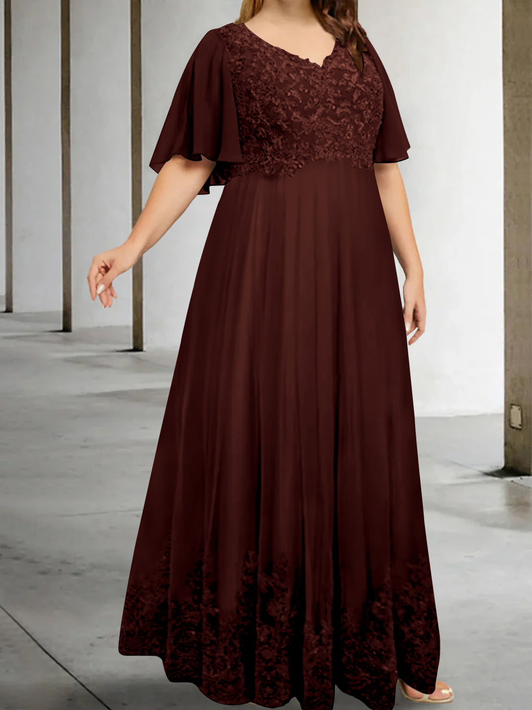 A-Line/Princess V-Neck Half Sleeves Floor-Length Plus Size Mother of the Bride Dresses with Appliques