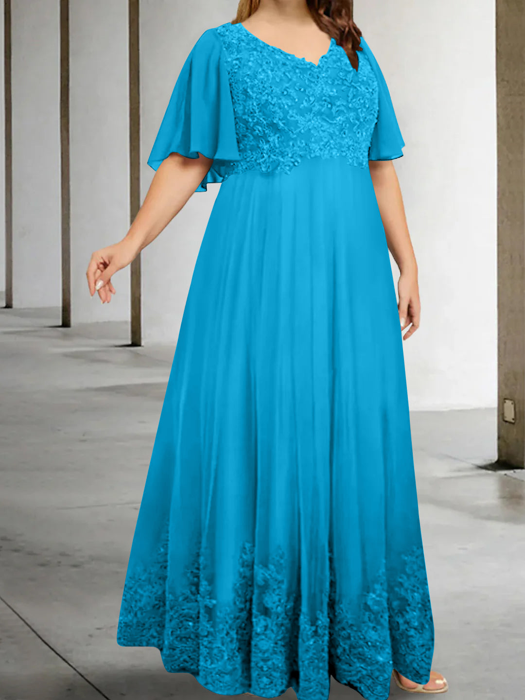 A-Line/Princess V-Neck Half Sleeves Floor-Length Plus Size Mother of the Bride Dresses with Appliques