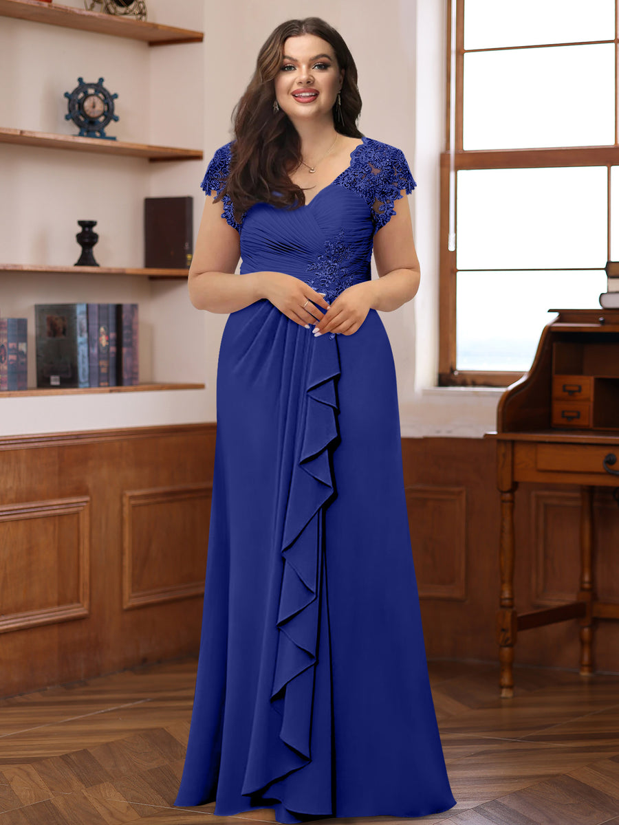 A-Line/Princess V-Neck Short Sleeves Pleated Plus Size Mother of the Bride & Groom Dresses with Ruffles & Appliques