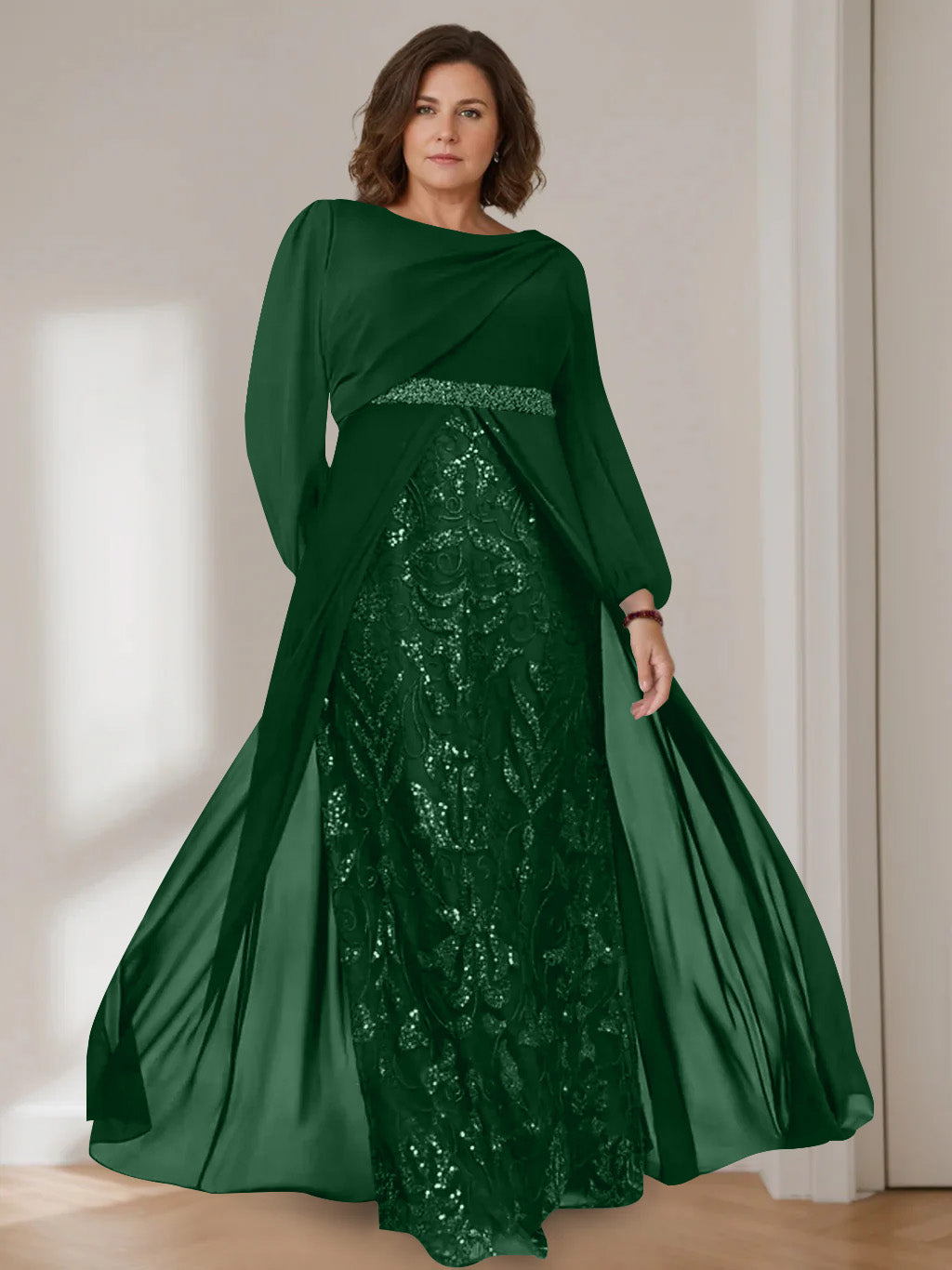 A-Line/Princess Scoop Long Sleeves Floor-Length Plus Size Mother of the Bride Dresses with Sequins