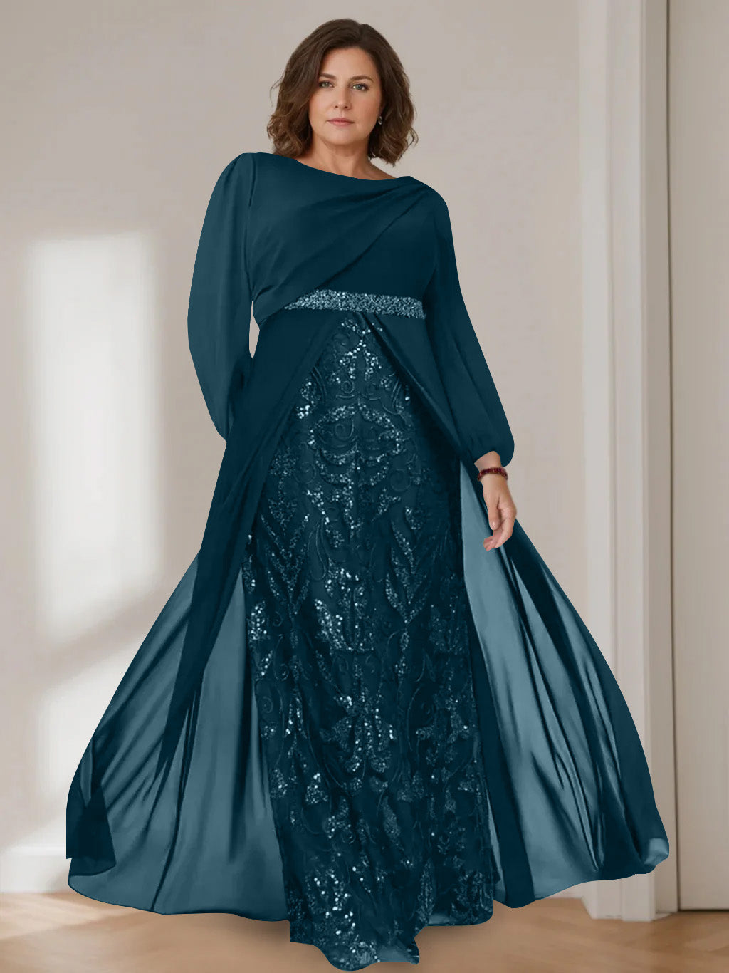 A-Line/Princess Scoop Long Sleeves Floor-Length Plus Size Mother of the Bride Dresses with Sequins